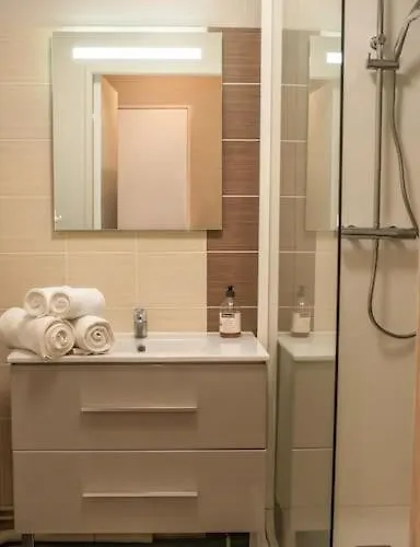 Centre De - Commerces - Wifi Lägenhet